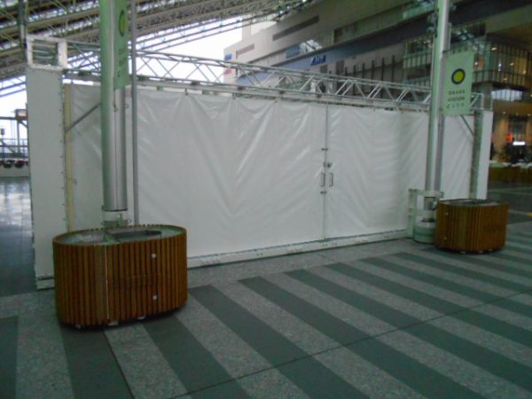大阪駅時空の広場イベントステージ新設工事